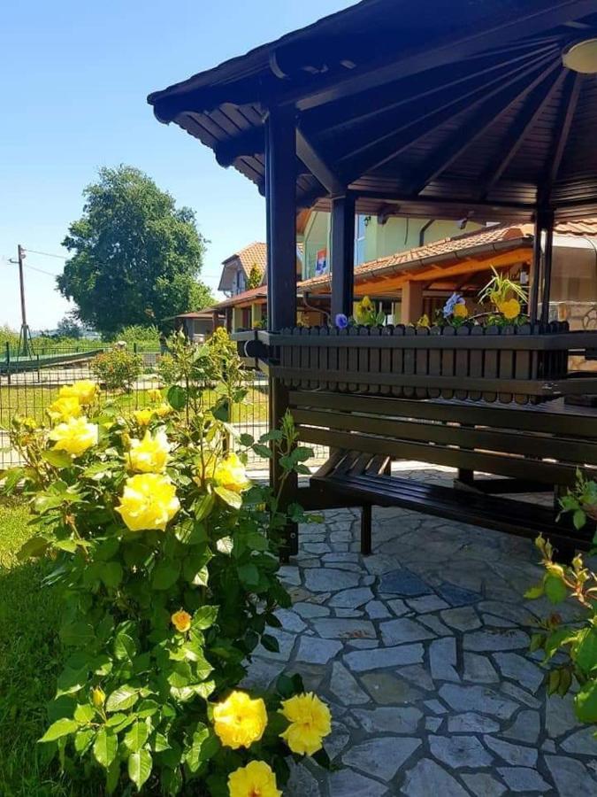 San Na Vodi Villa Semendria Exterior foto